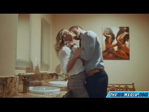 ❤️ Nuair a mheallann blonde busty tú i seomra scíthe poiblí ❌  Porn  ag porn % ga.sexarxiv.ru%  ﹏